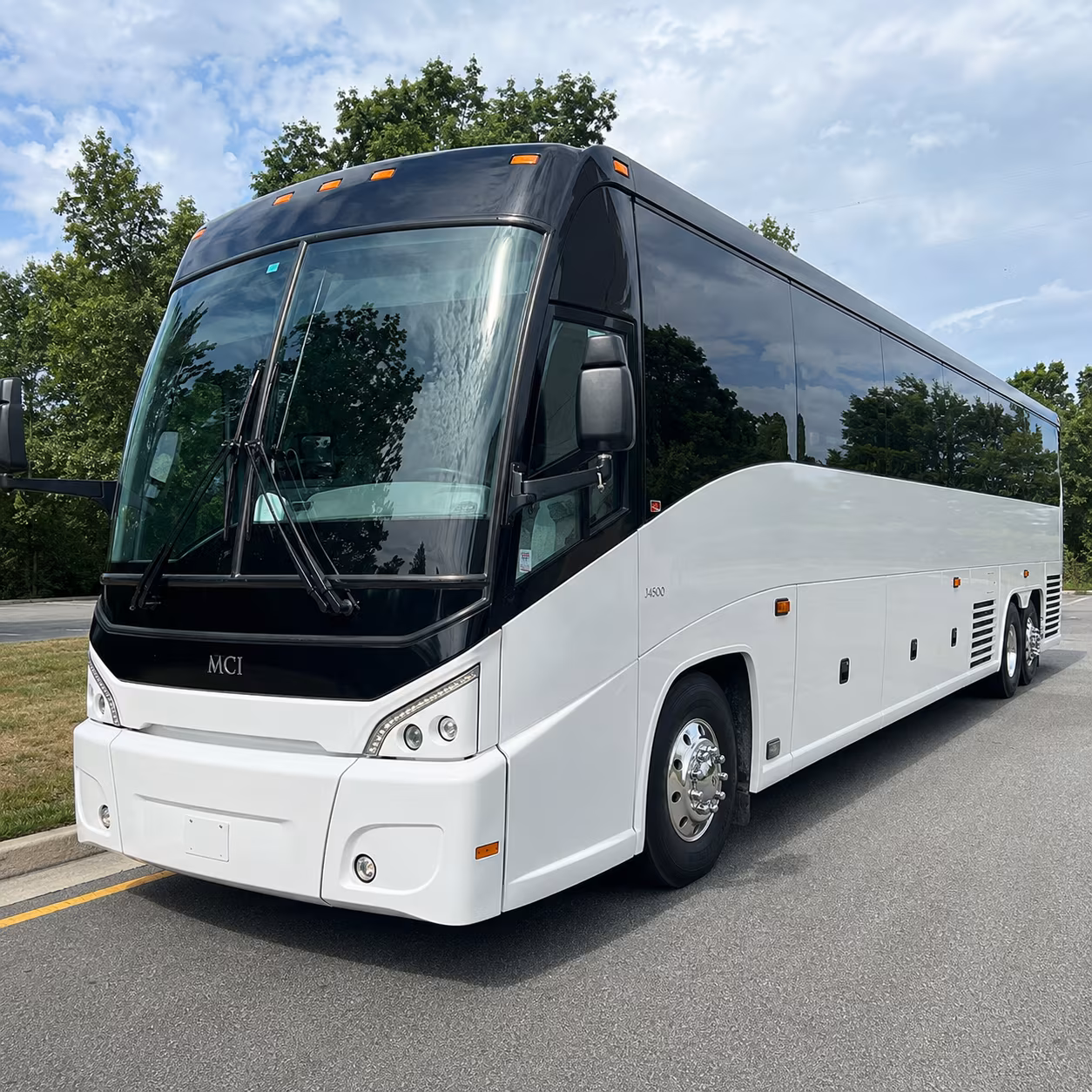 conference shuttle buses between bloomington hotels and minneapolis venues